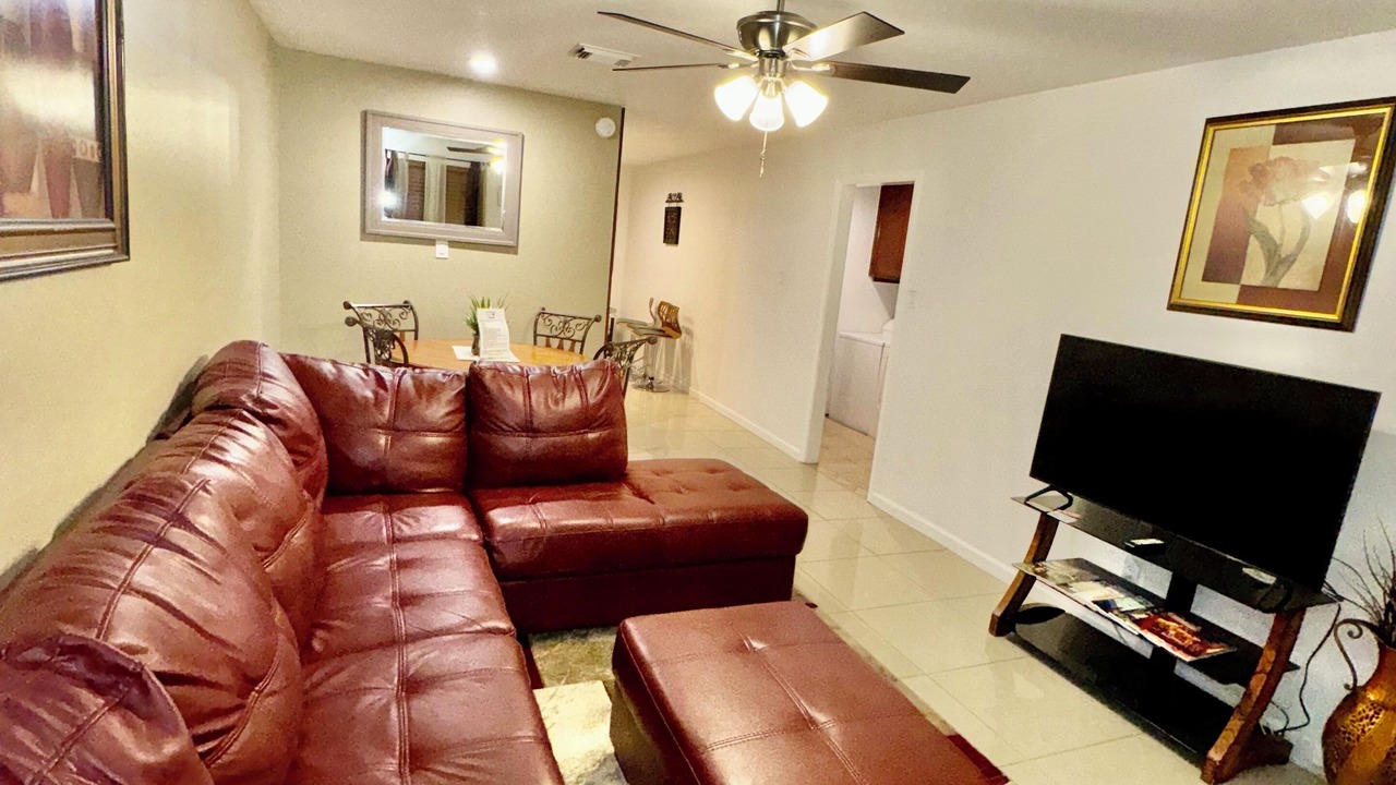 Photo of Livingroom in Southeast Houston