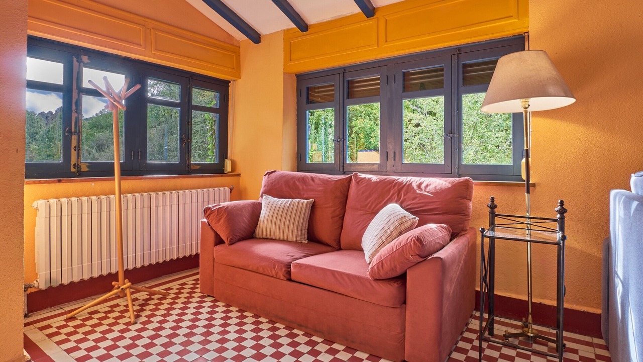 Photo of Livingroom in La Pola de Gordon