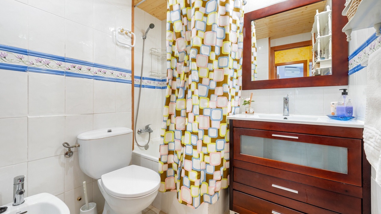 Photo of Bathroom in Creixell
