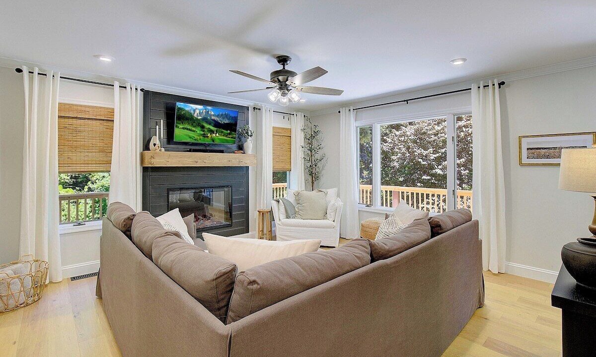 Photo of Livingroom in Chesapeake Ranch Estates-Drum Point