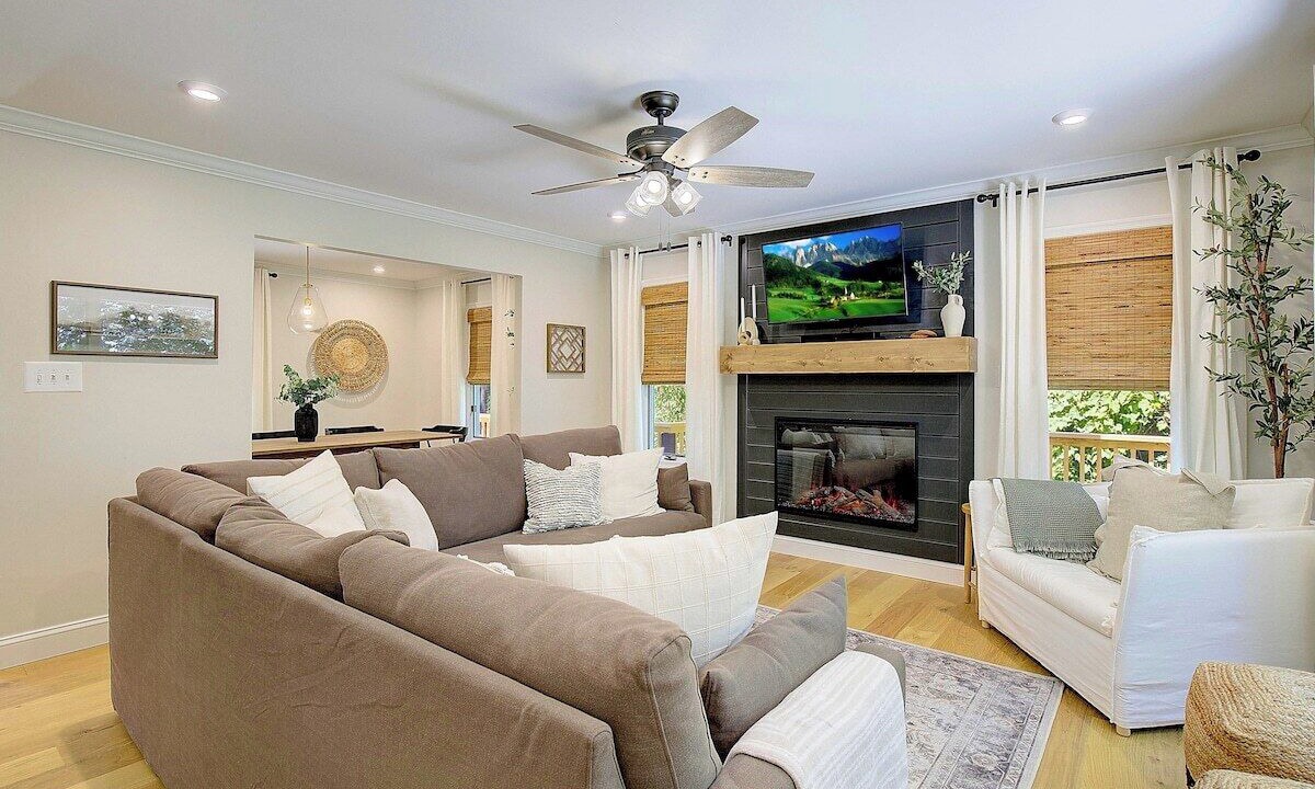Photo of Livingroom in Chesapeake Ranch Estates-Drum Point