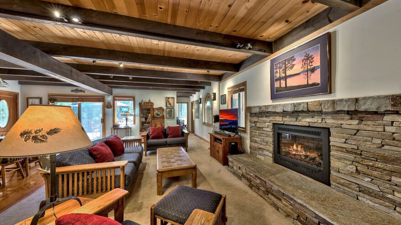 Photo of Livingroom in Homewood