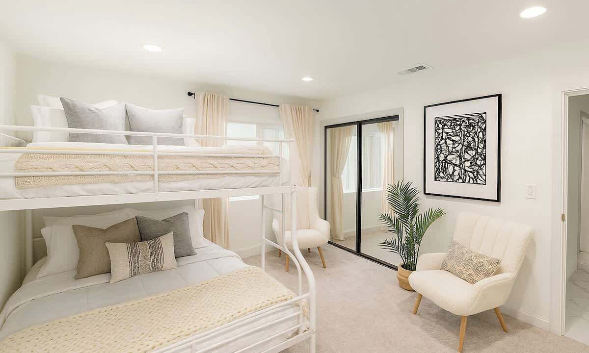 Photo of Bedroom in Hawthorne
