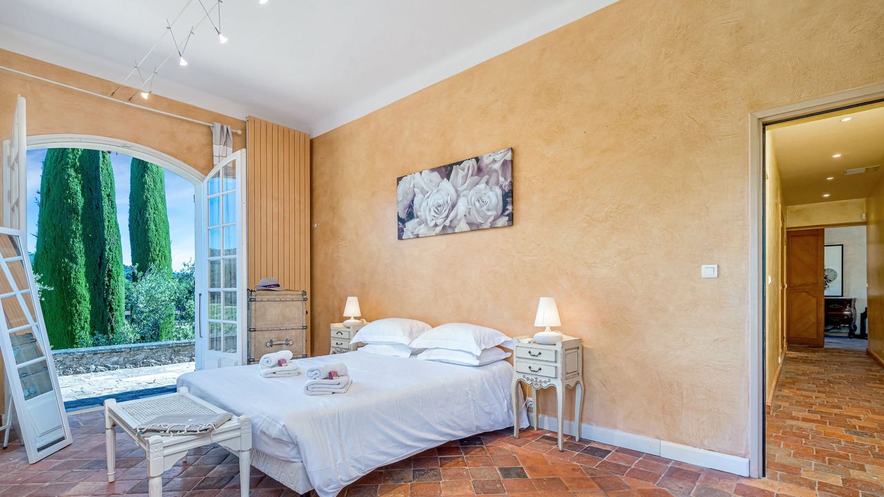 Photo of Bedroom in Le Puy-Sainte-Reparade