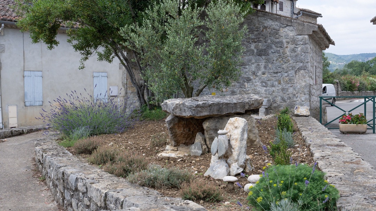 Photo of Outdoor in Berrias-et-Casteljau