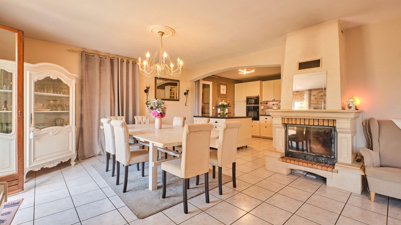 Photo of Others in Saint-Pierre-de-Genebroz