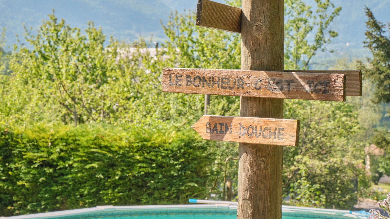 Photo of Outdoor in Saint-Pierre-de-Genebroz