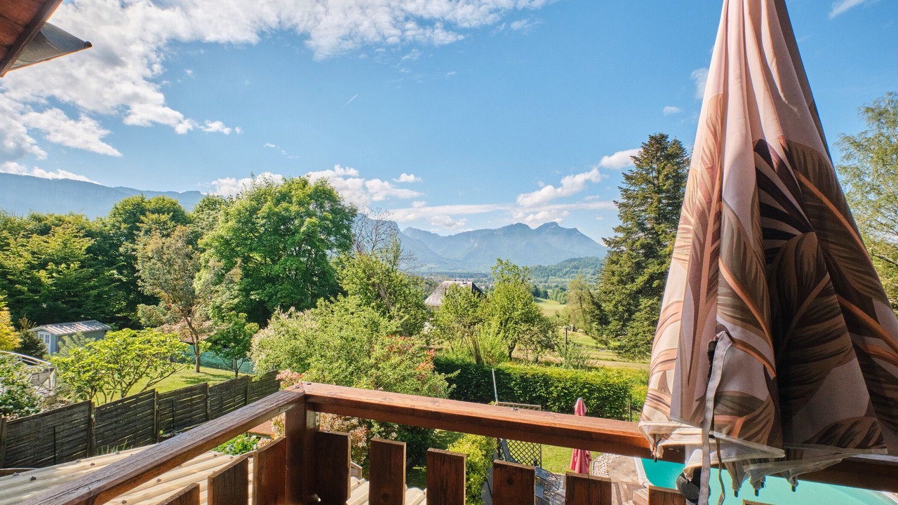 Photo of Outdoor in Saint-Pierre-de-Genebroz