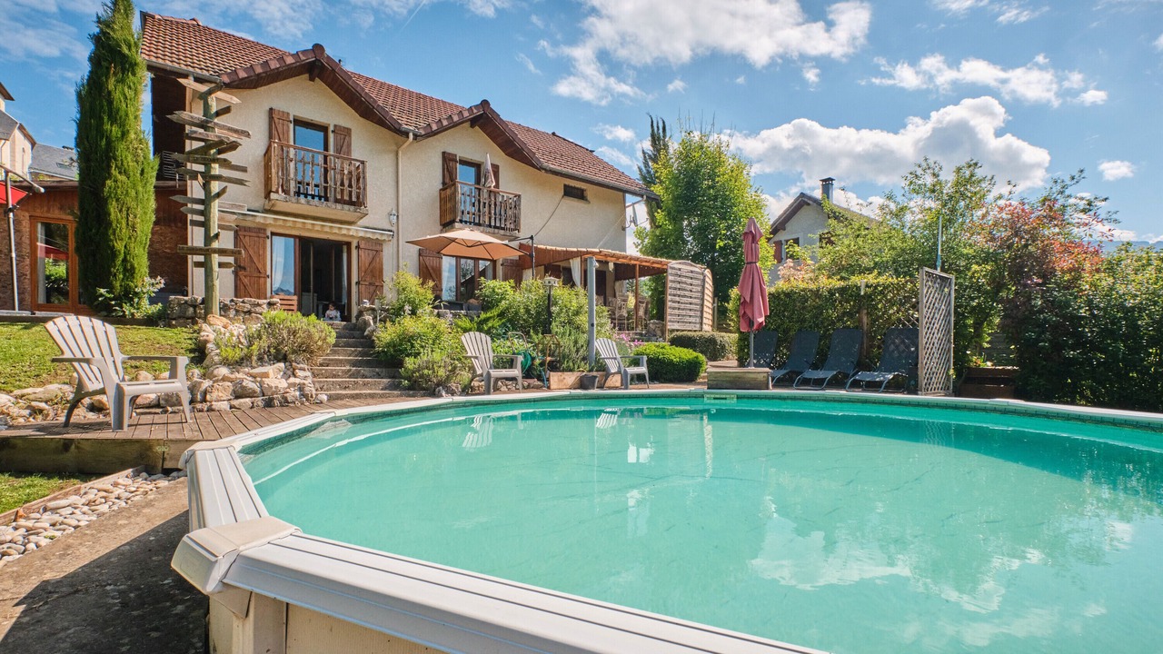 Photo of Outdoor in Saint-Pierre-de-Genebroz