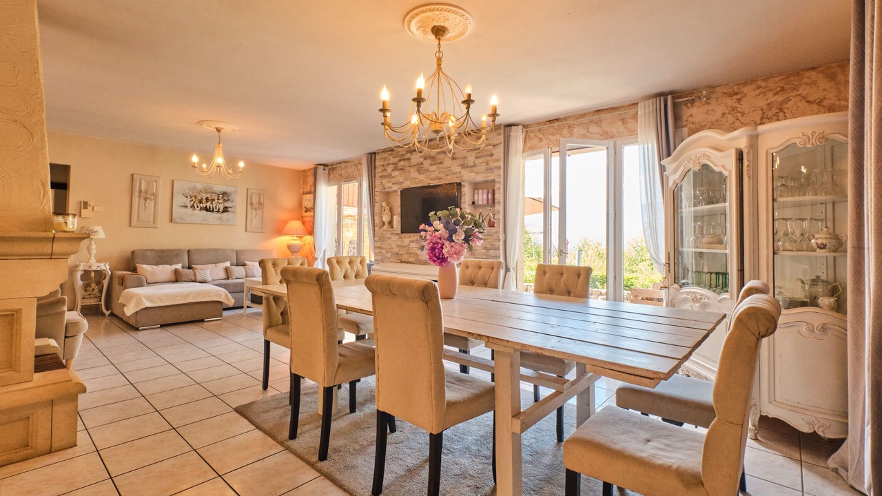 Photo of Others in Saint-Pierre-de-Genebroz