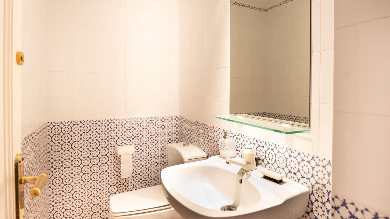 Photo of Bathroom in Regencos