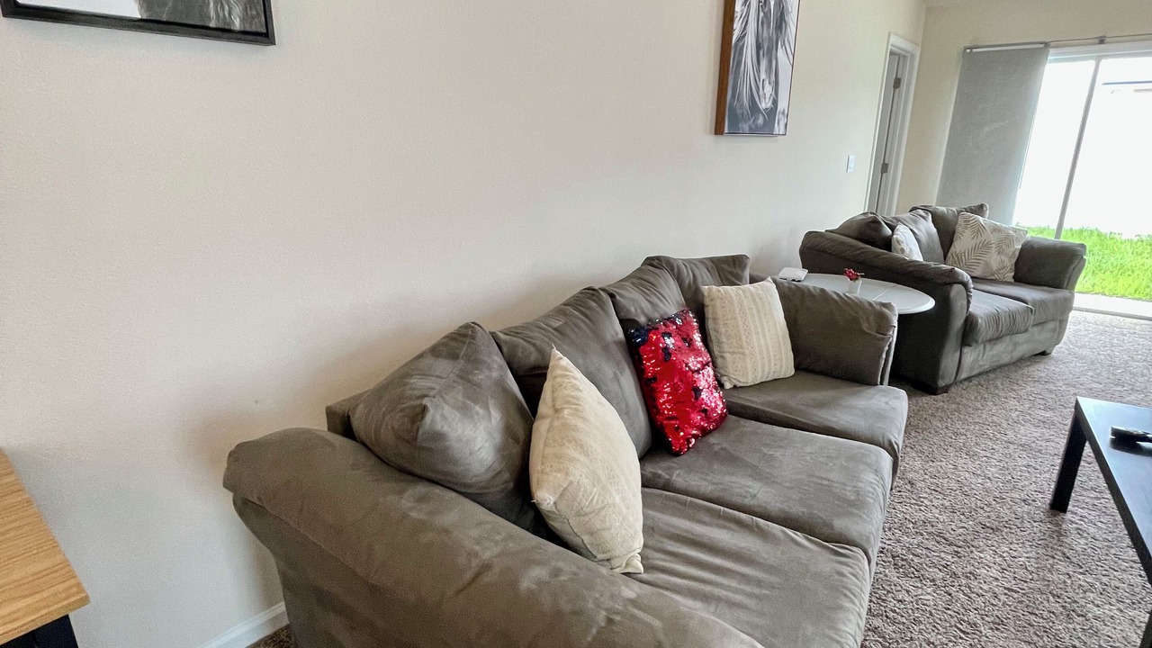 Photo of Livingroom in Westside