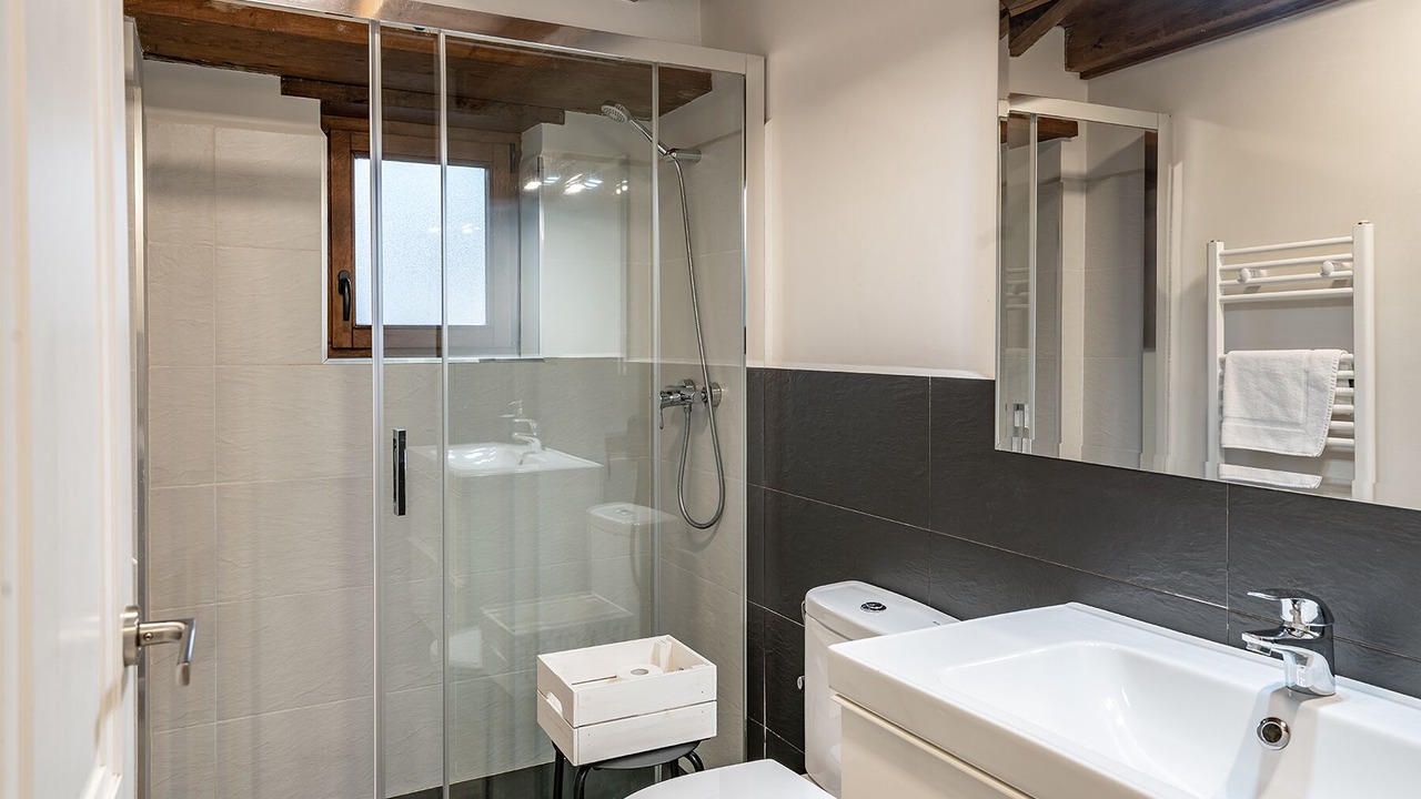Photo of Bathroom in Ojedo