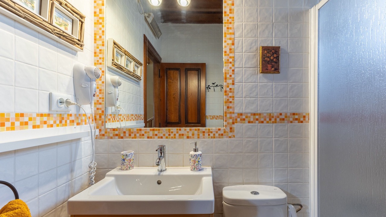 Photo of Bathroom in Bonilla de la Sierra