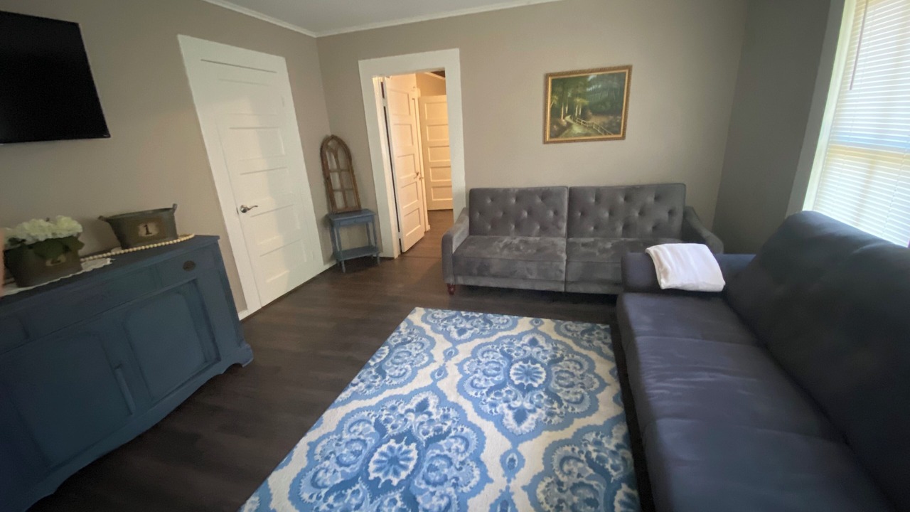 Photo of Livingroom in Zavalla