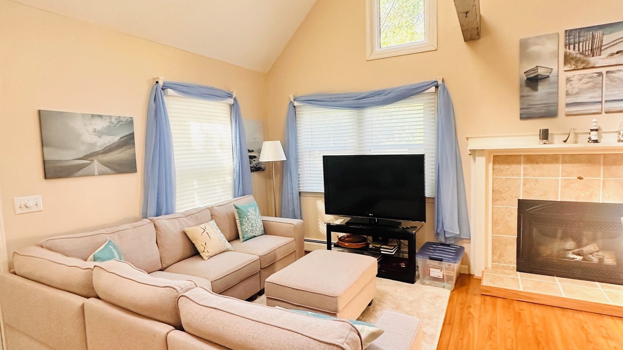 Photo of Livingroom in Mashpee