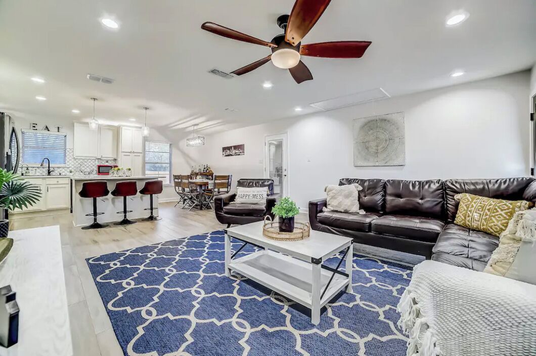 Photo of Livingroom in North San Antonio - SAT