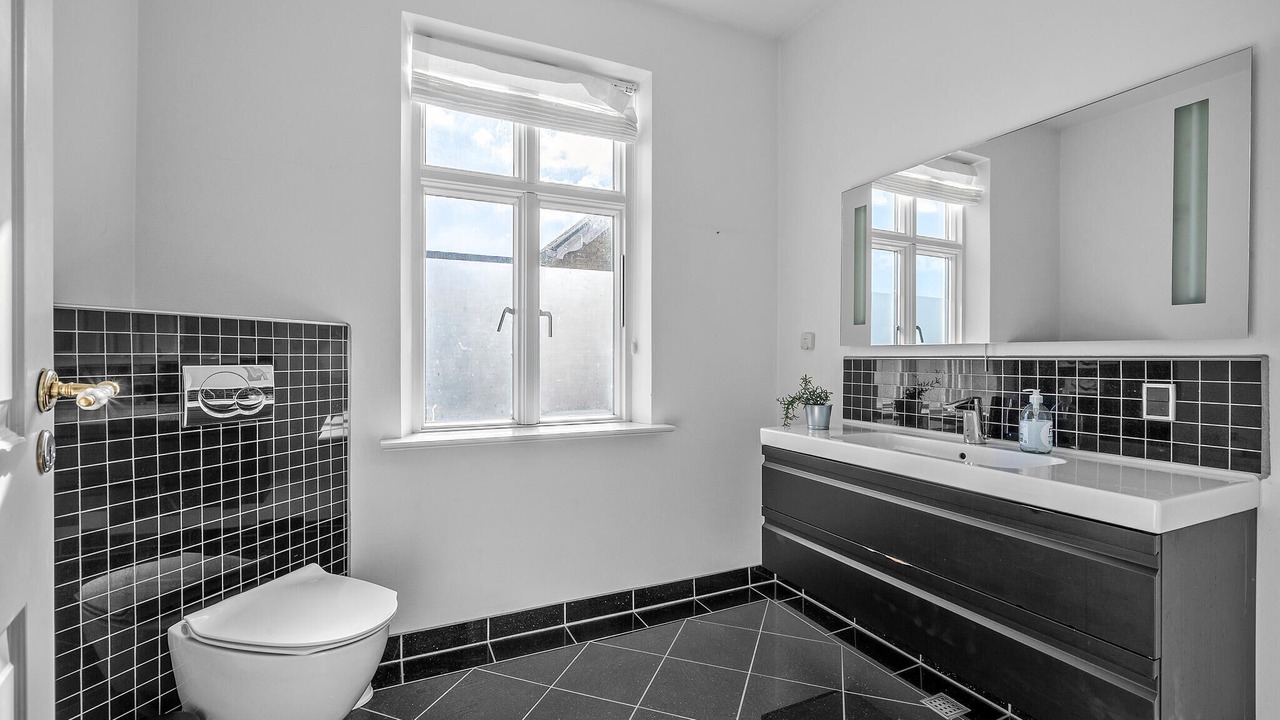 Photo of Bathroom in Nyborg