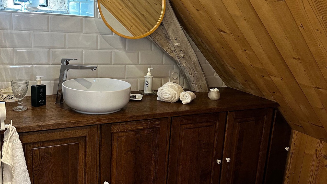 Photo of Bathroom in Montreuil-le-Henri