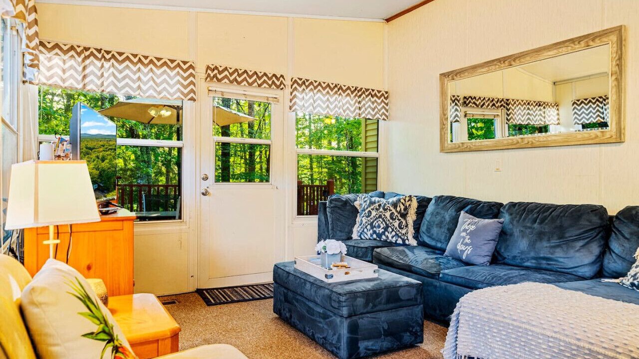 Photo of Livingroom in South Casco