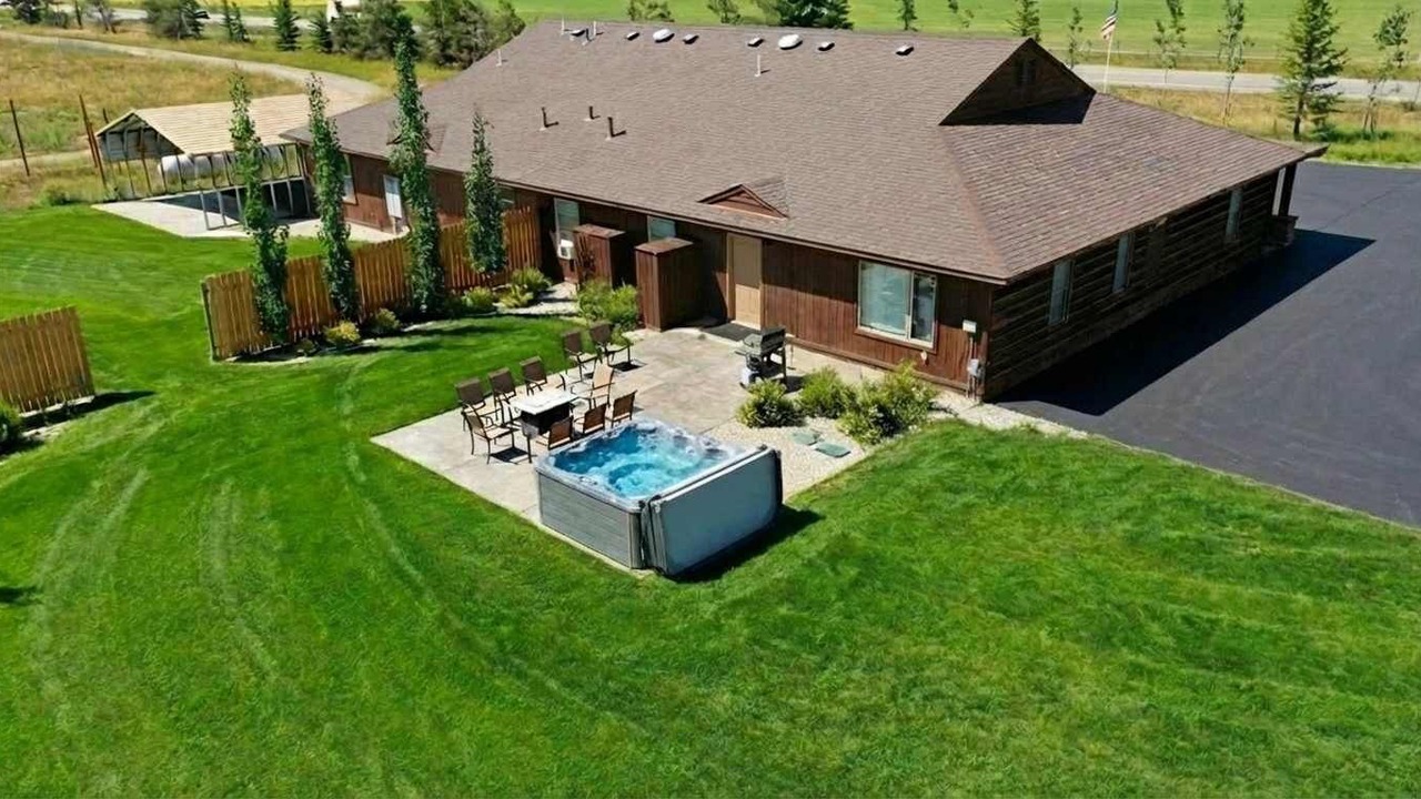 Photo of Others in Leigh Creek Estates
