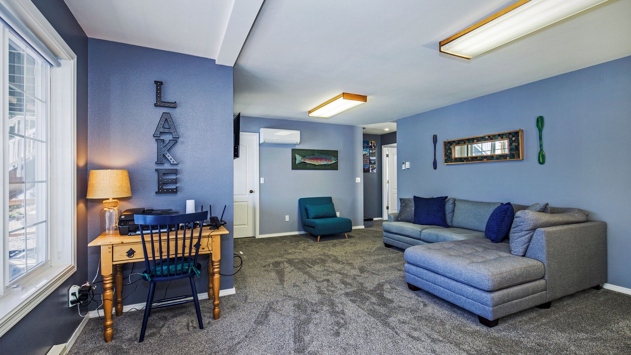 Photo of Livingroom in Bayview