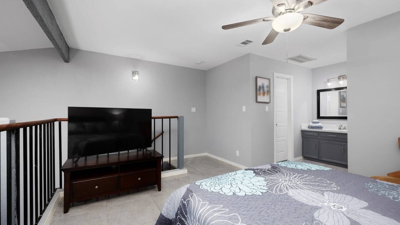 Photo of Bedroom in Brownsville