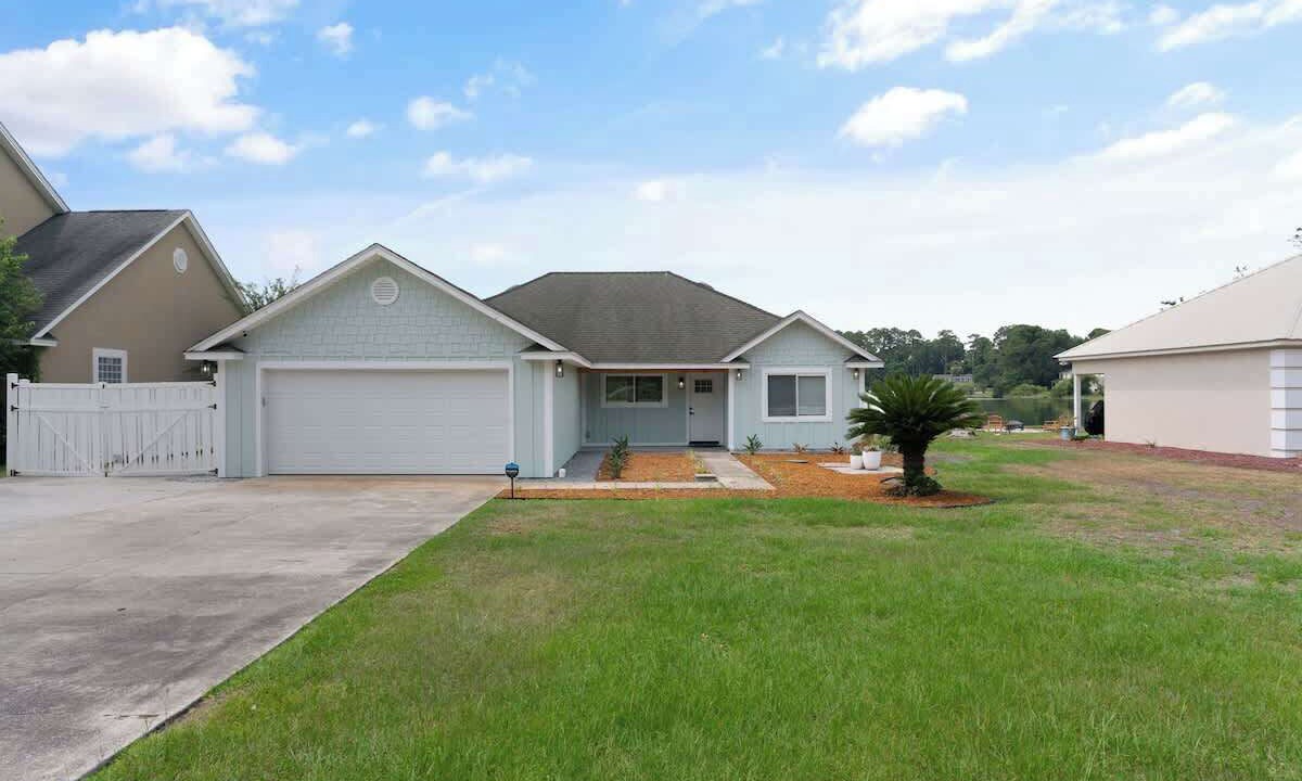 Photo of Outdoor in Country Club Estates