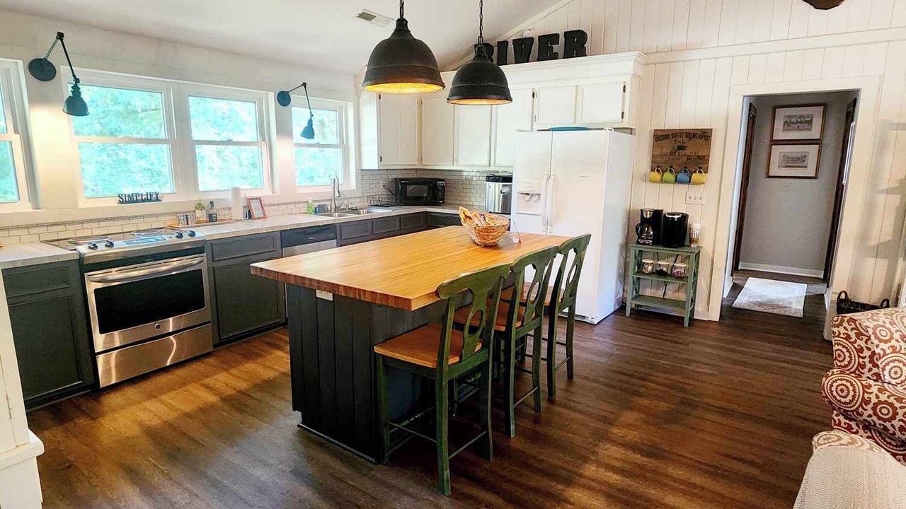 Photo of Kitchen in Colleton County