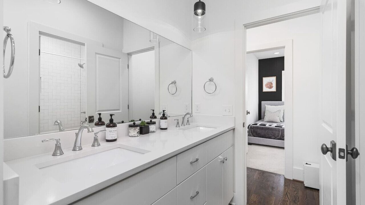 Photo of Bathroom in Edgehill