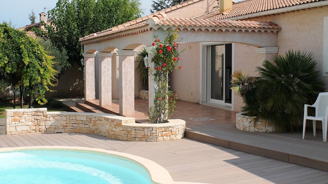 Photo of Outdoor in Rousson