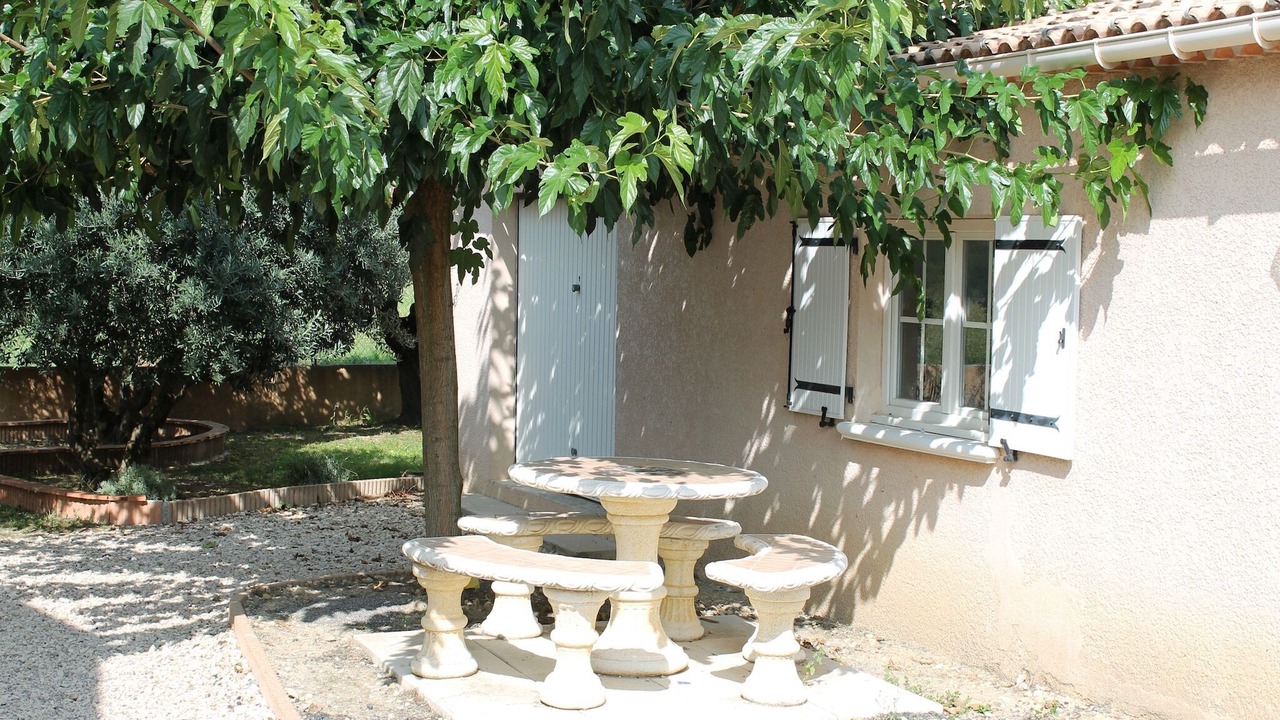 Photo of Outdoor in Rousson