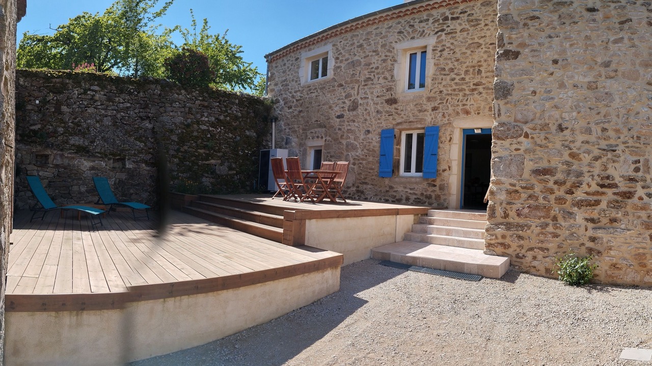 Photo of Outdoor in Gilhoc-sur-Ormeze