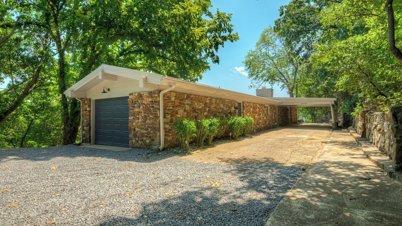 Photo of Outdoor in Paradise Hill