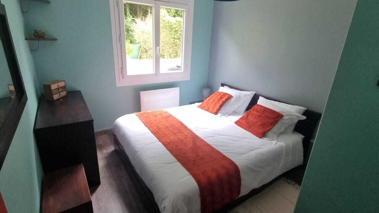 Photo of Bedroom in Boissy-la-Riviere
