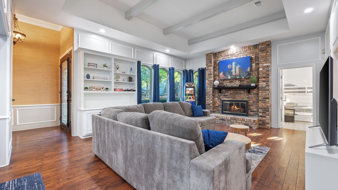 Photo of Livingroom in Far North Dallas