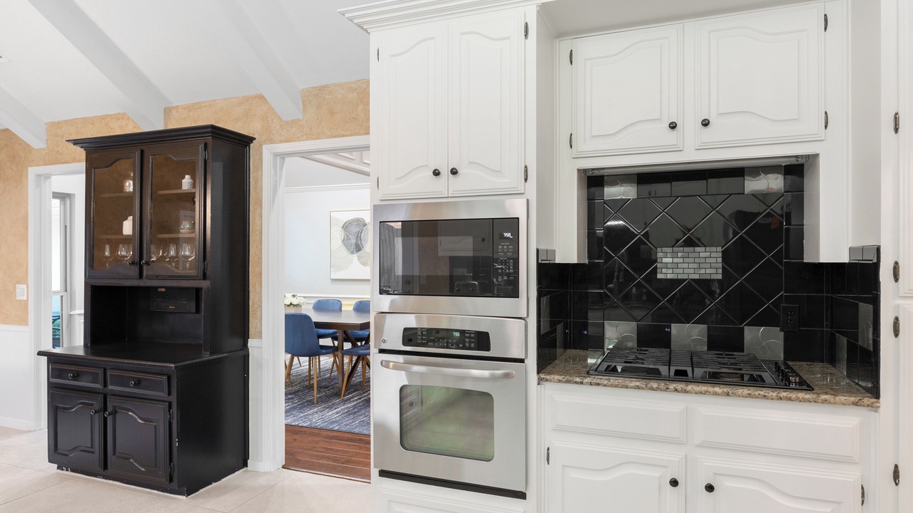 Photo of Kitchen in Far North Dallas