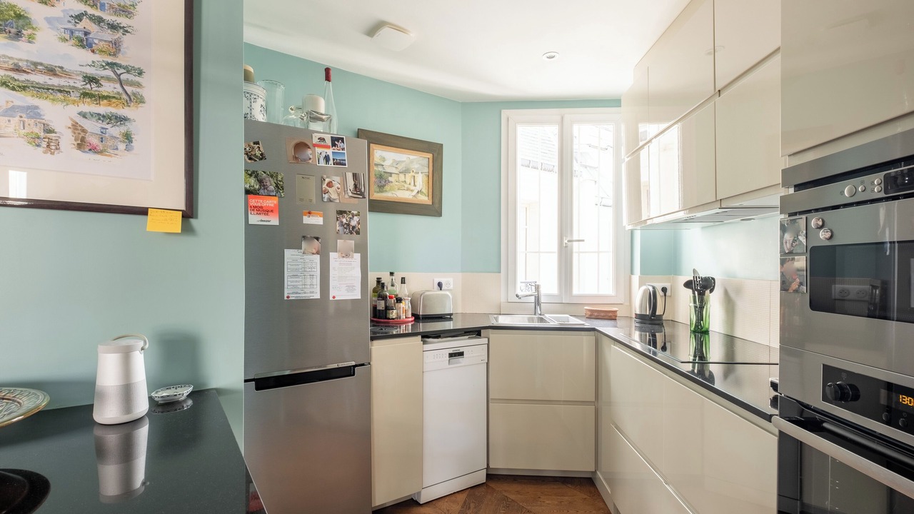 Photo of Kitchen in Villa Montmorency