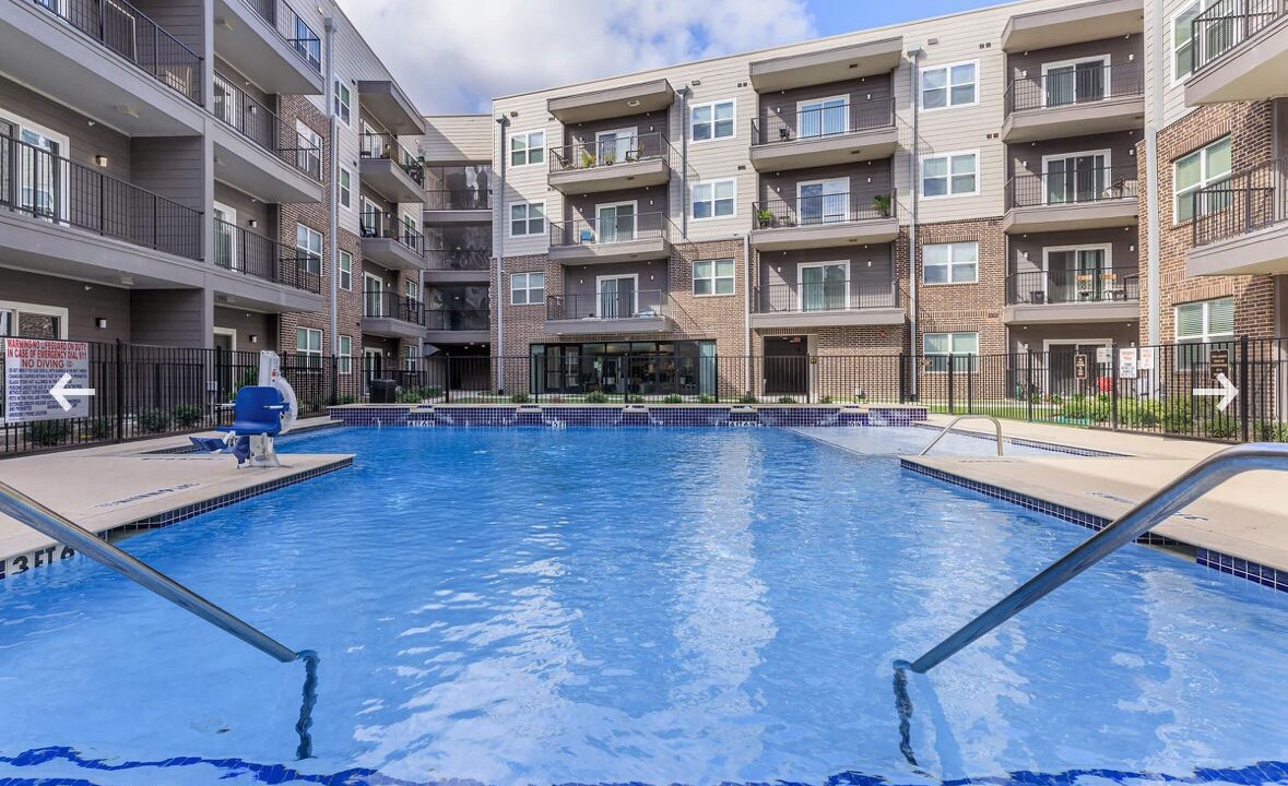 Photo of Outdoor in George Bush Park/Eldridge