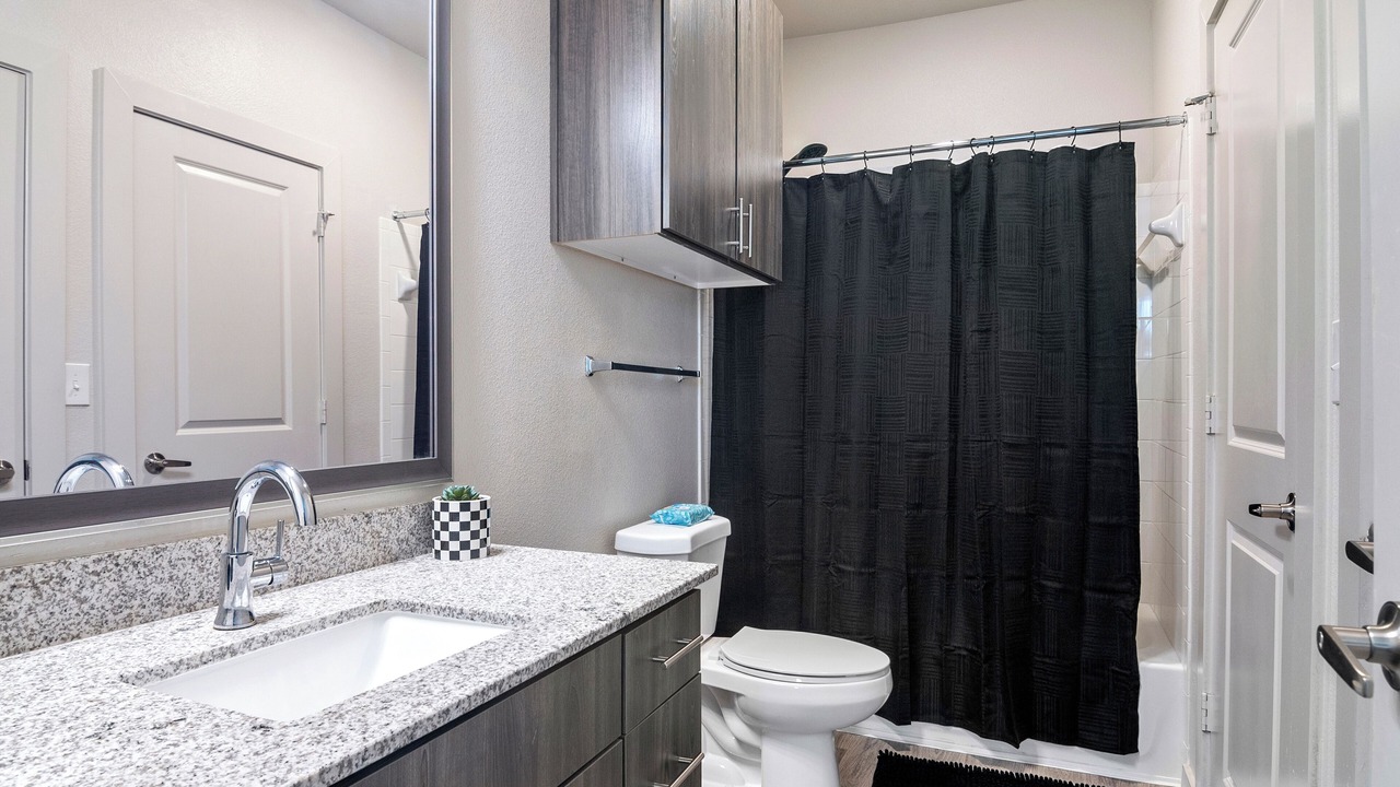Photo of Bathroom in George Bush Park/Eldridge