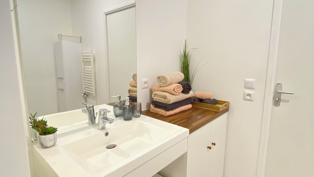 Photo of Bathroom in Montevrain