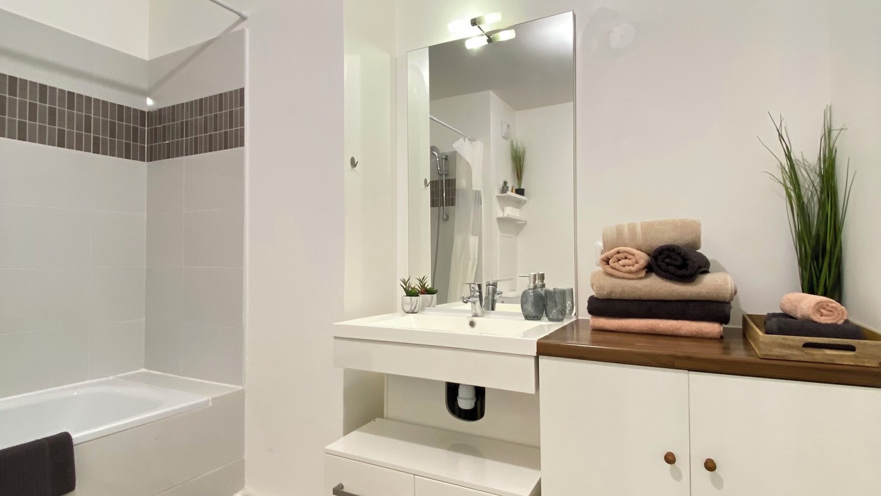 Photo of Bathroom in Montevrain