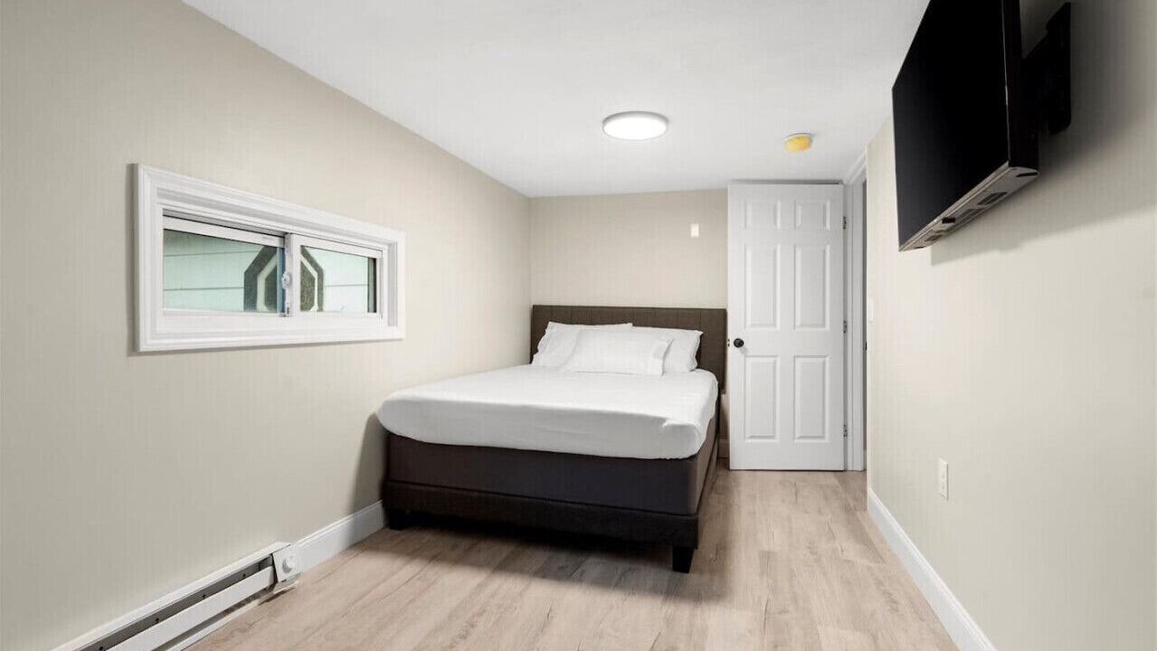Photo of Bedroom in South Bay