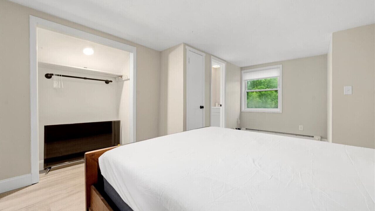 Photo of Bedroom in South Bay