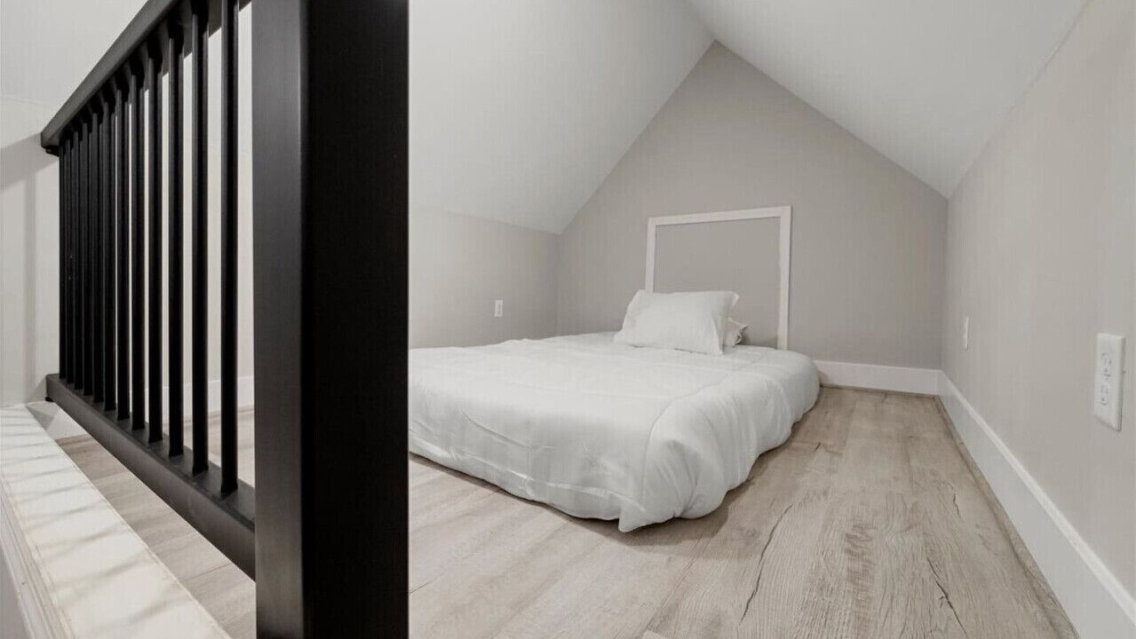 Photo of Bedroom in Sylvan Beach