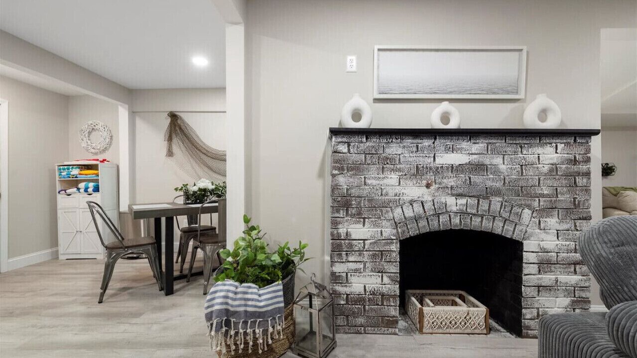 Photo of Livingroom in Sylvan Beach