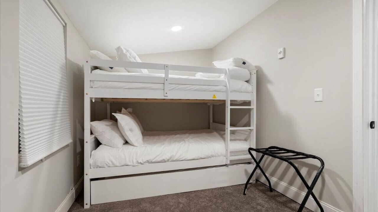 Photo of Bedroom in Sylvan Beach