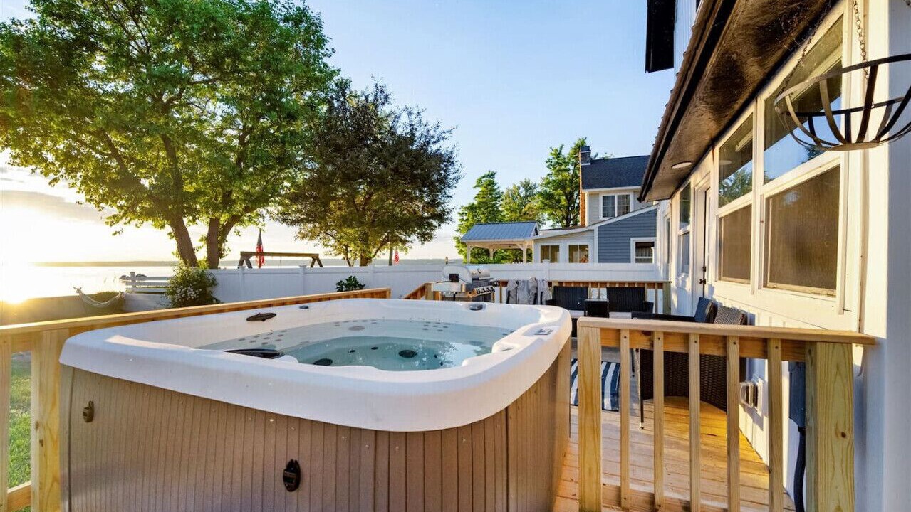 Photo of Patio Balcony in Sylvan Beach