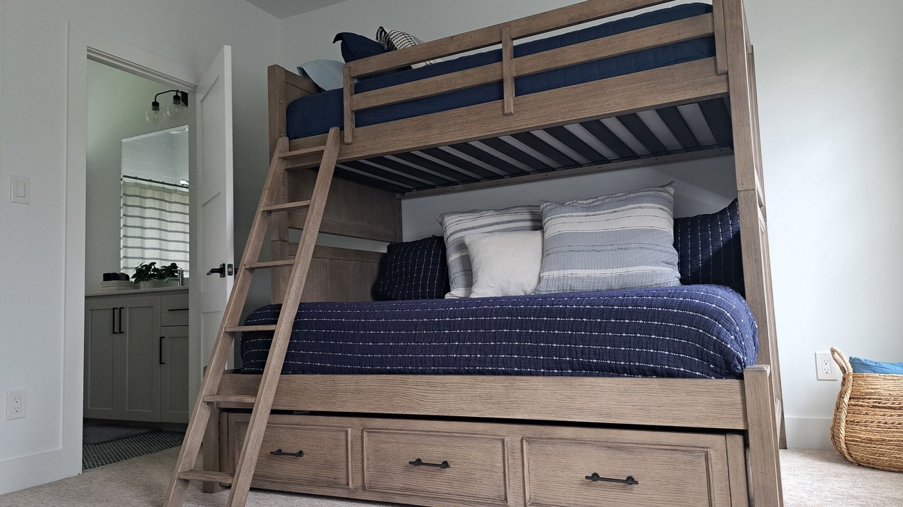 Photo of Bedroom in Southeast College Park