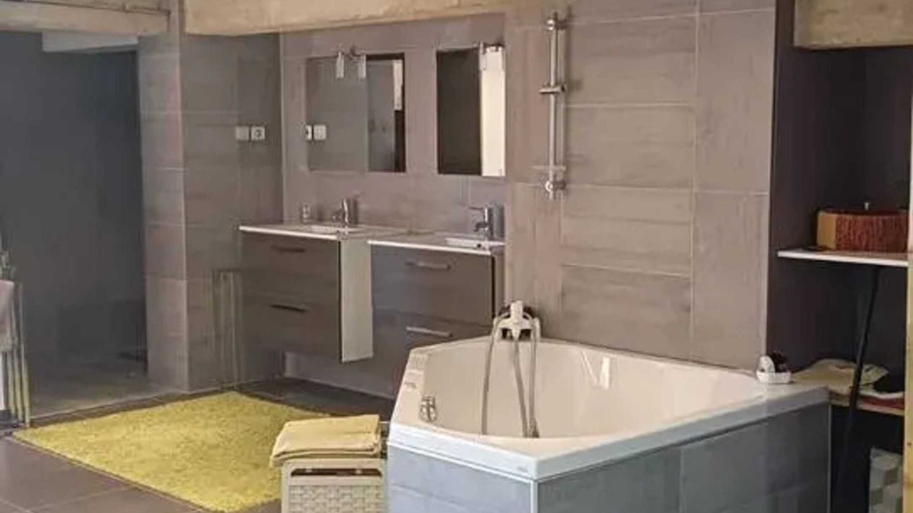 Photo of Bathroom in Saint-Jean-Lasseille